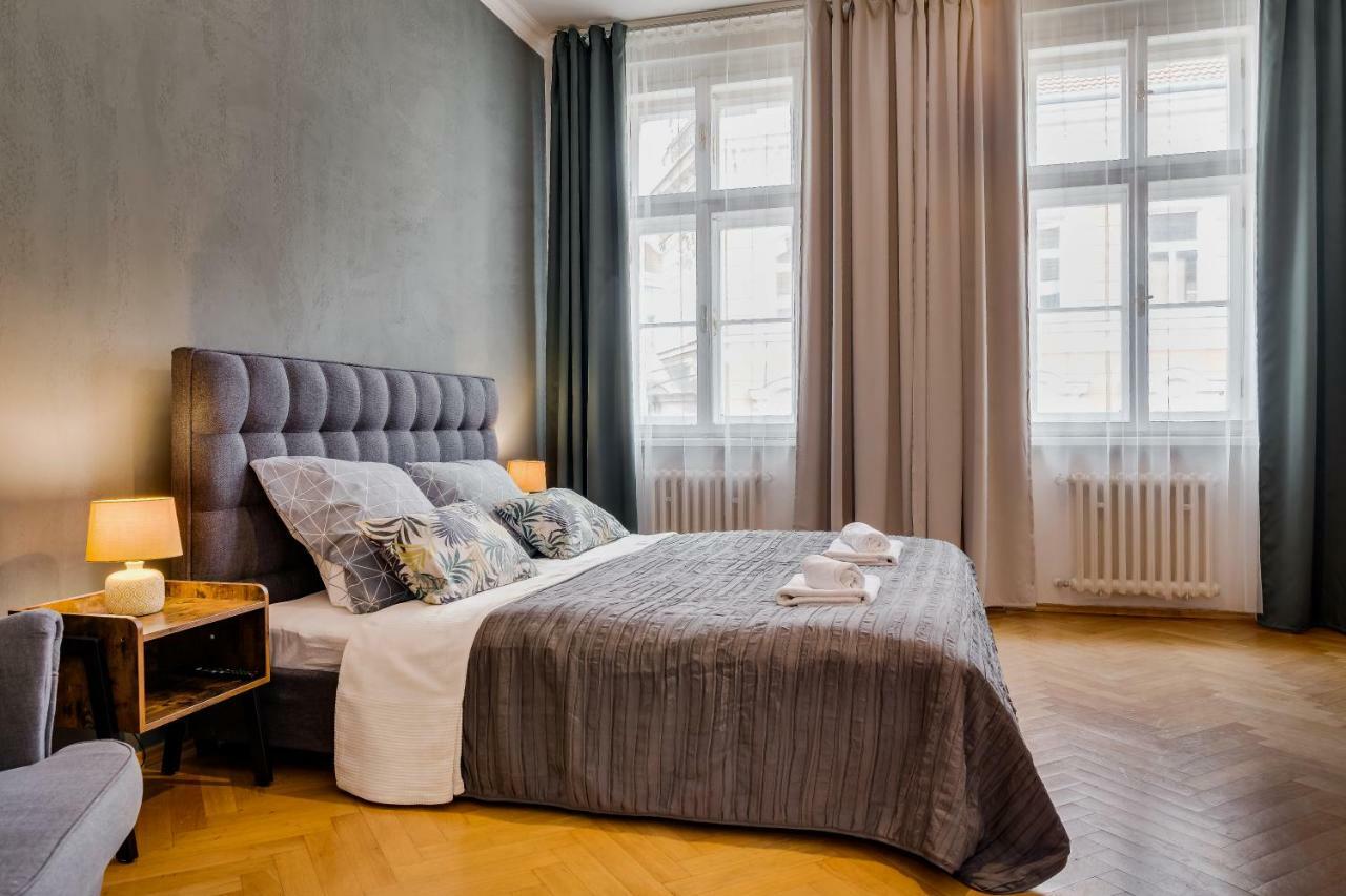 Nejedleho Apartmeet Прага Экстерьер фото