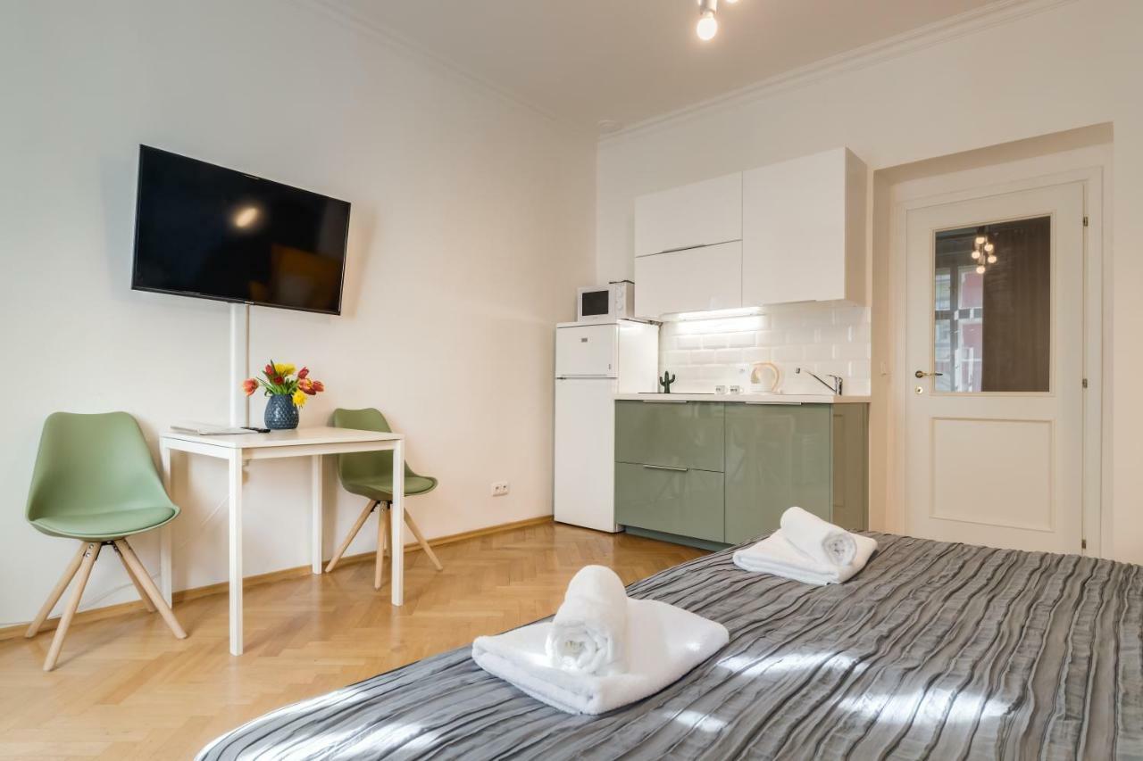 Nejedleho Apartmeet Прага Экстерьер фото