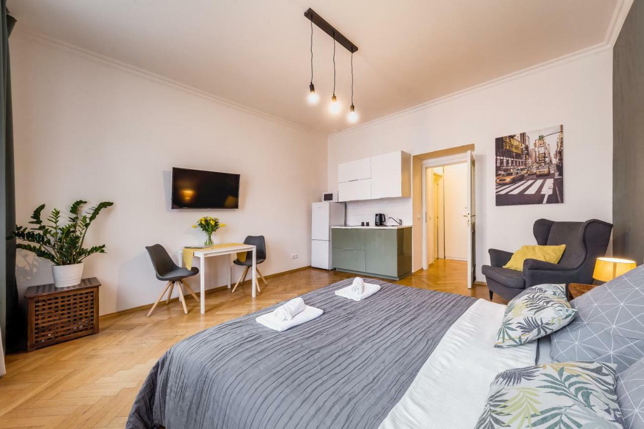Nejedleho Apartmeet Прага Экстерьер фото