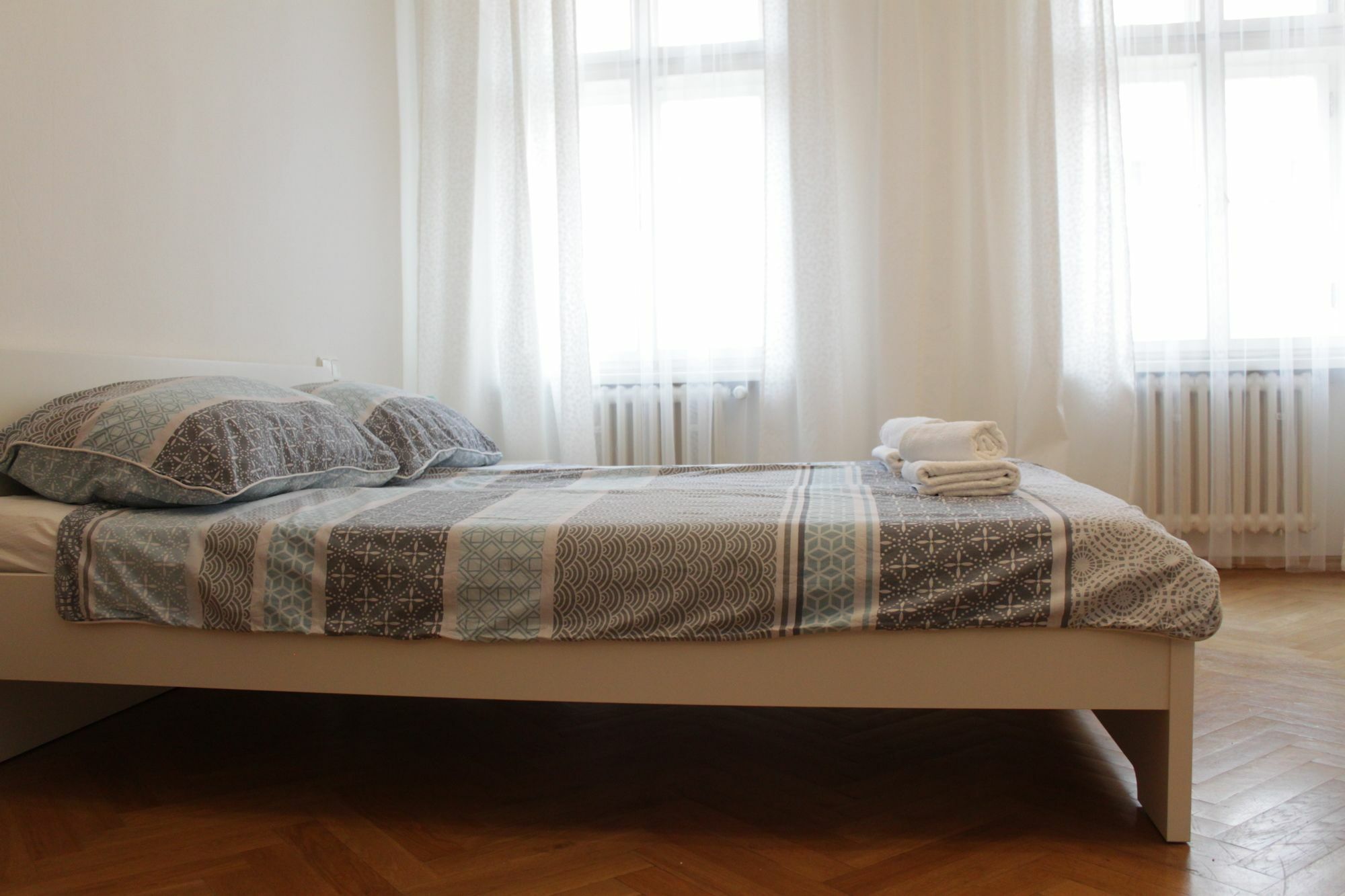 Nejedleho Apartmeet Прага Экстерьер фото