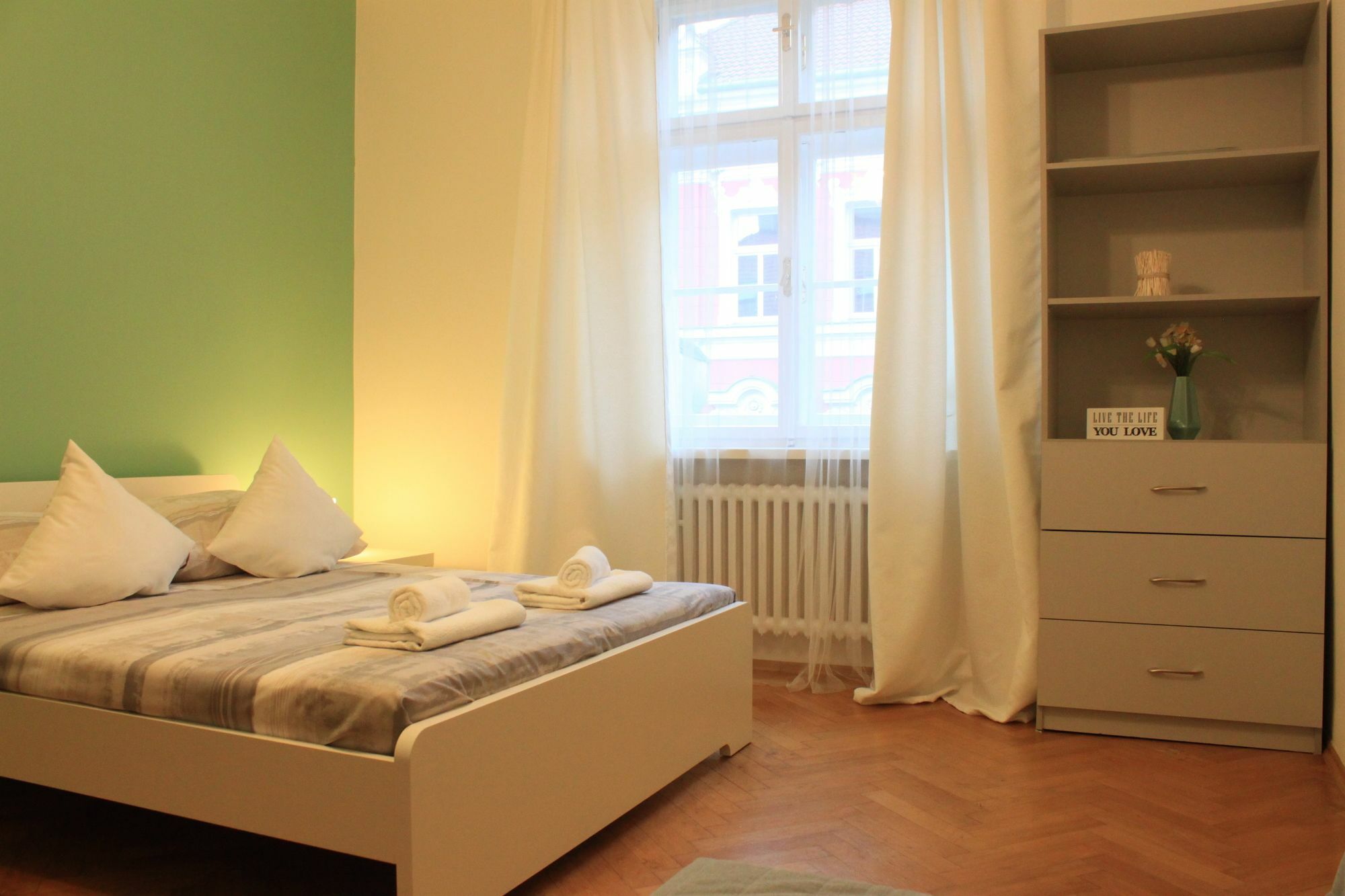 Nejedleho Apartmeet Прага Экстерьер фото